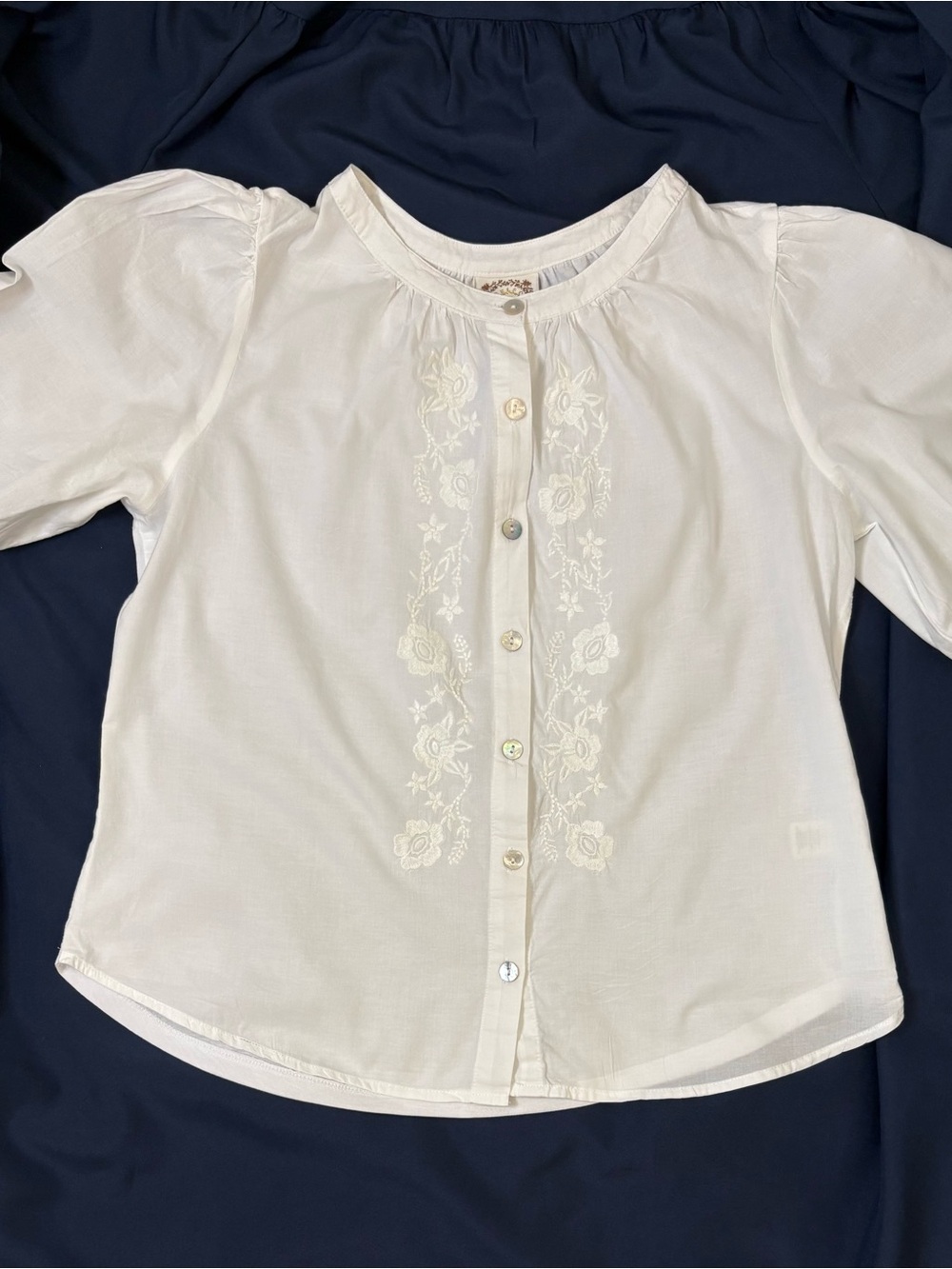 Tru Self White Embroidered Puff Sleeve Button Down Blouse S